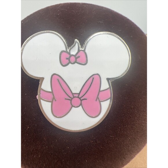 Disney Trading Pin Marie From The Aristocats From Mickey Head Mystery Pin 2012 - Picture 1 of 5